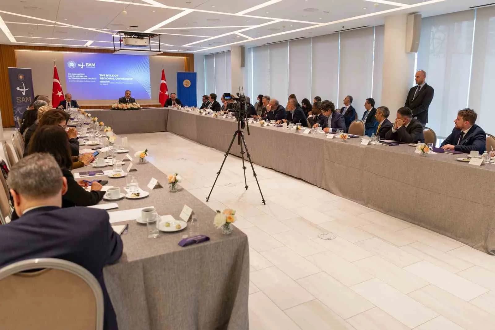 Bakan Fidan, ABD’li düşünce kuruluşlarından temsilcilerin ve akademisyenlerin sorularını yanıtladı