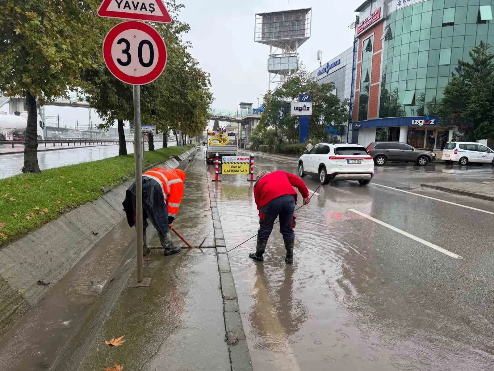 Kocaeli'de ekipler yağışa karşı teyakkuzda