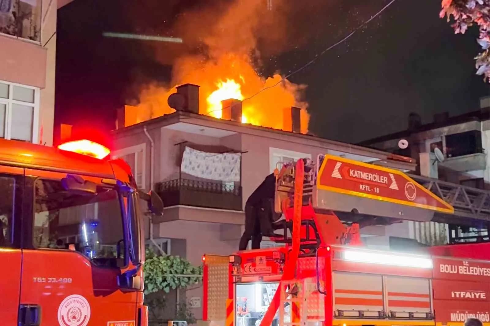 Bolu’da yangın mahalleliyi sokağa döktü