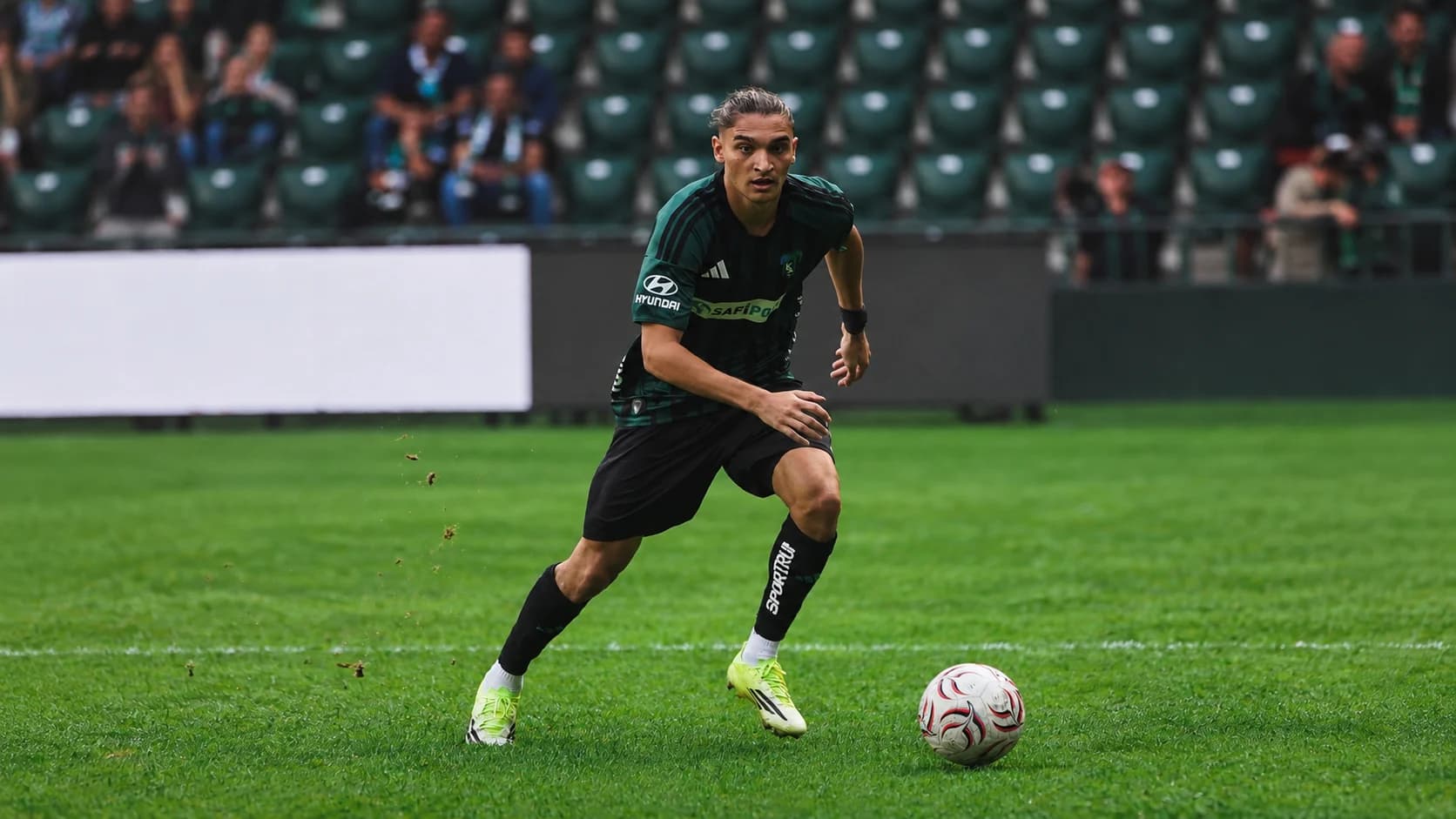 İlk yarı gol sesi çıkmadı!