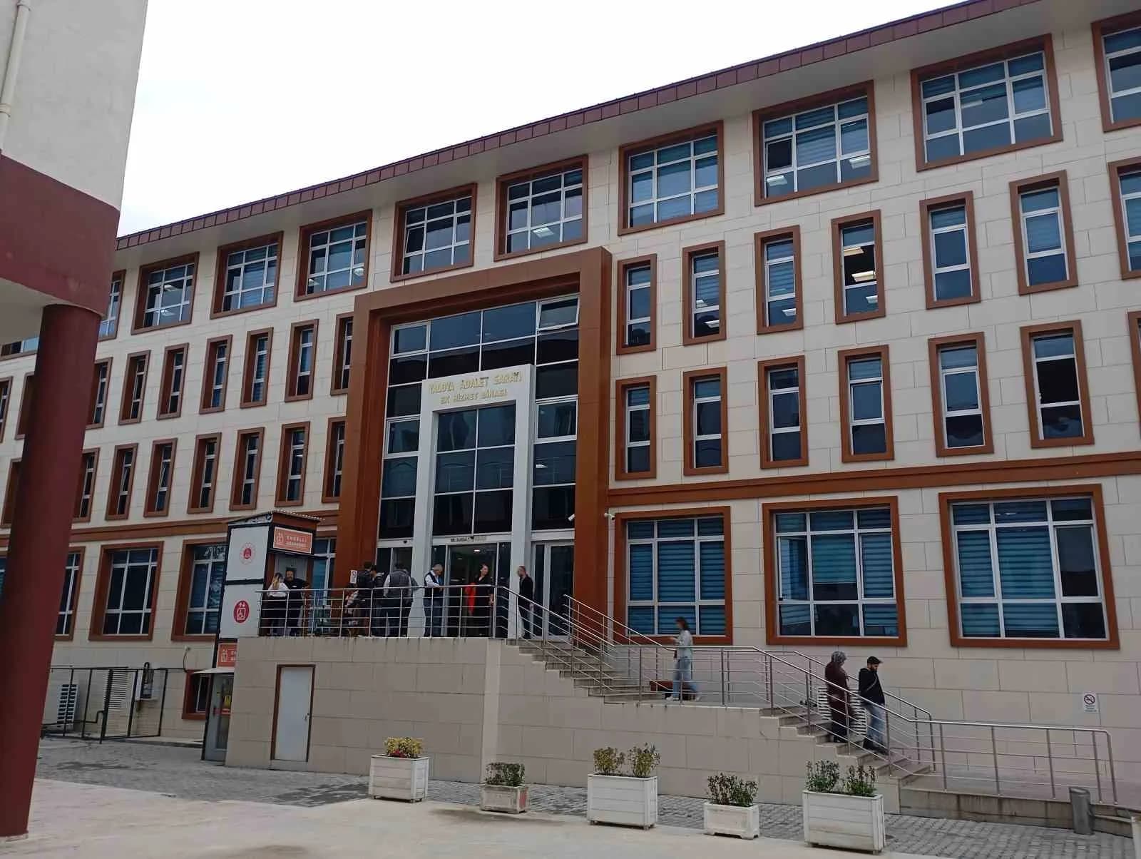 Güllü’nün kızı Tuğyan Ülkem Gülter suçlamaları kabul etmedi: "Annem düştü, herhangi bir temas ettiğini görmedim"