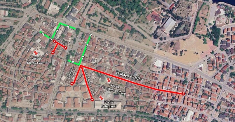 Gölcük'te 5 cadde trafiğe kapandı