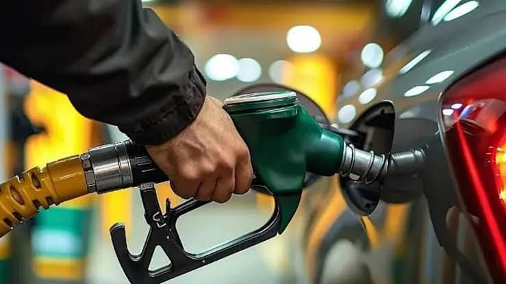 Araç Sahiplerine Müjde: Motorine Büyük İndirim Yolda!