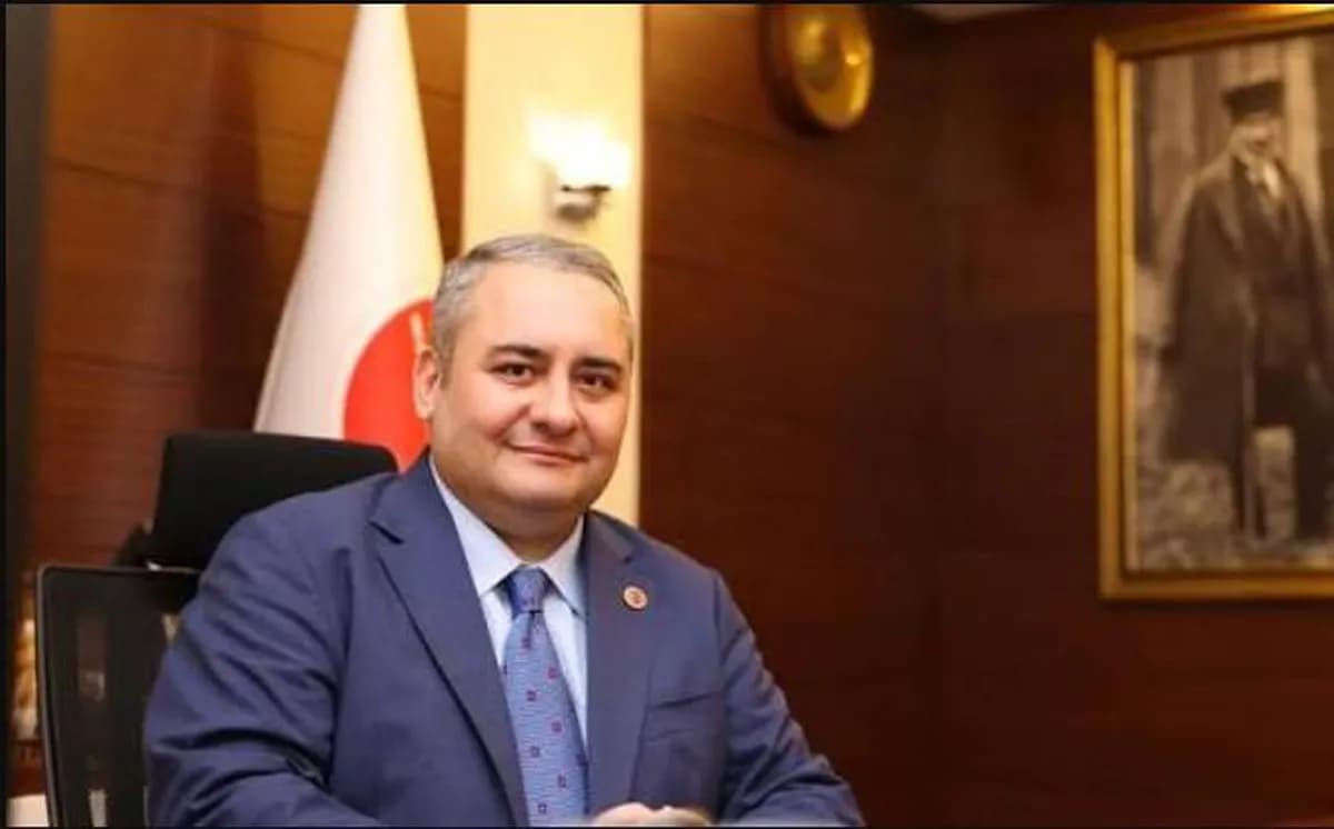 Mesut Özarslan Kimdir? Kaç Yaşında, Nereli, Hangi Partiden?