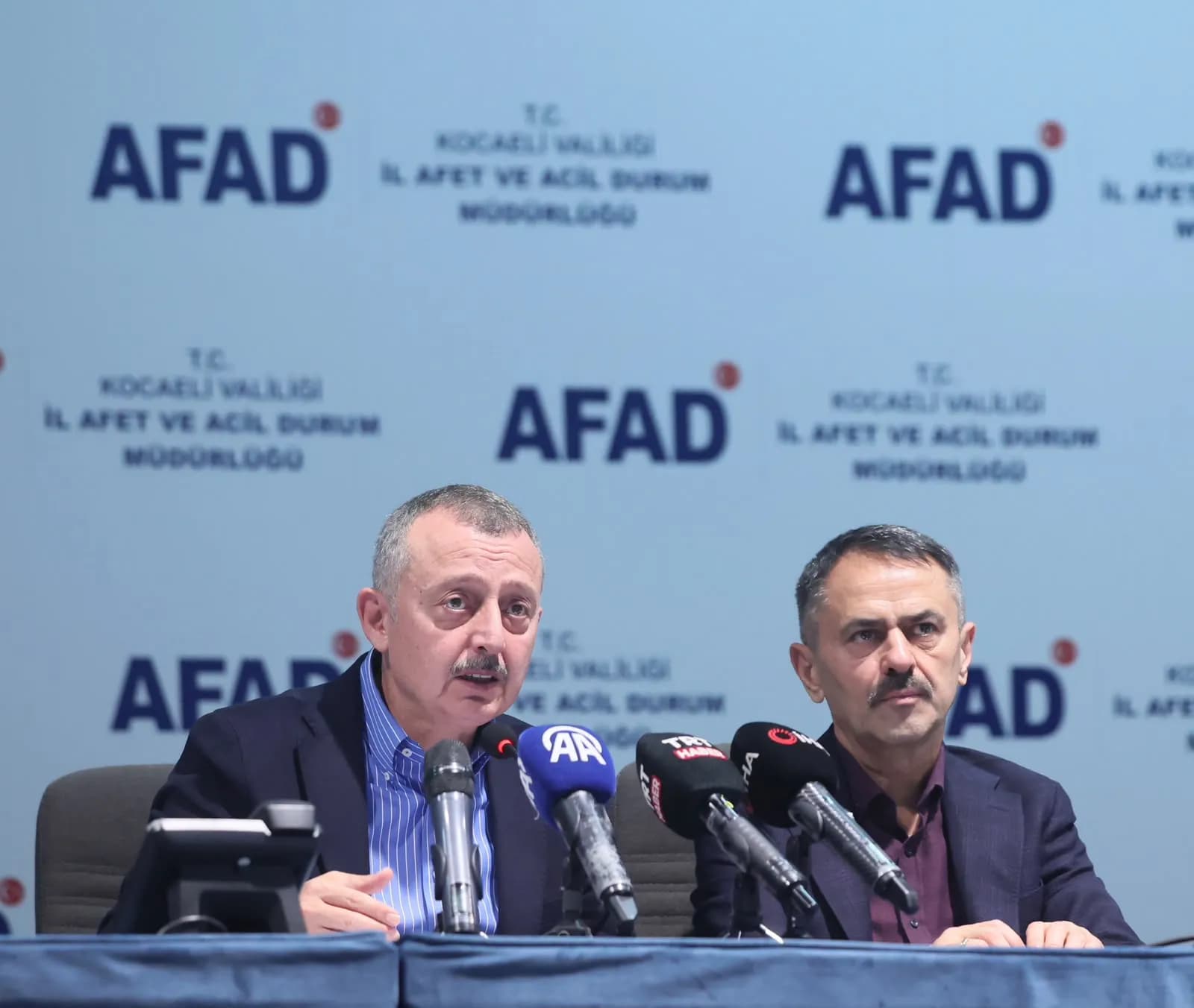 Afetzedelere bir yardım da Büyükşehir’den olacak: Evlere 20 bin TL, esnafa 40 bin TL