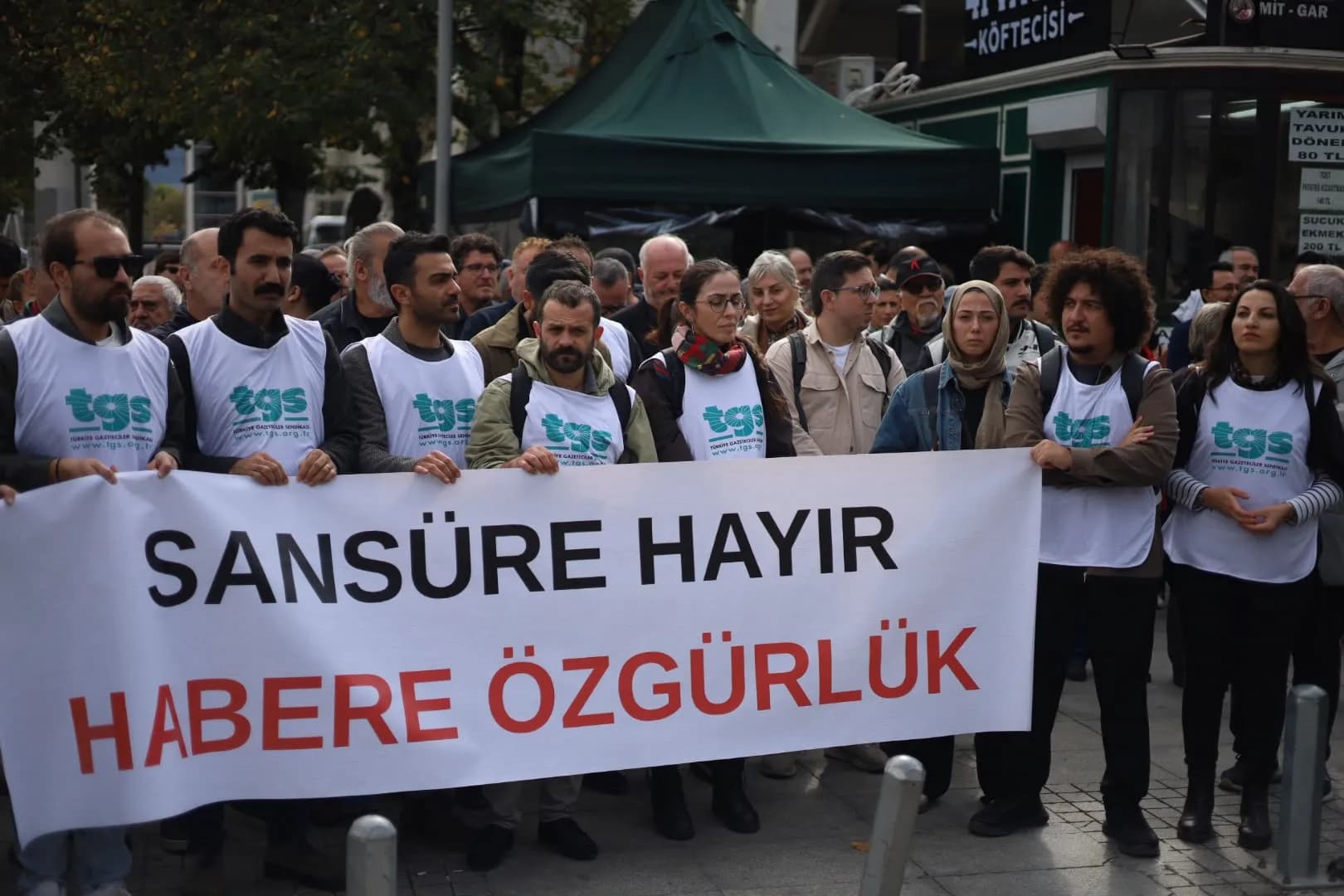 Kocaeli’de basın özgürlüğü için ortak ses: “Özgür basın yoksa özgür toplum yoktur”