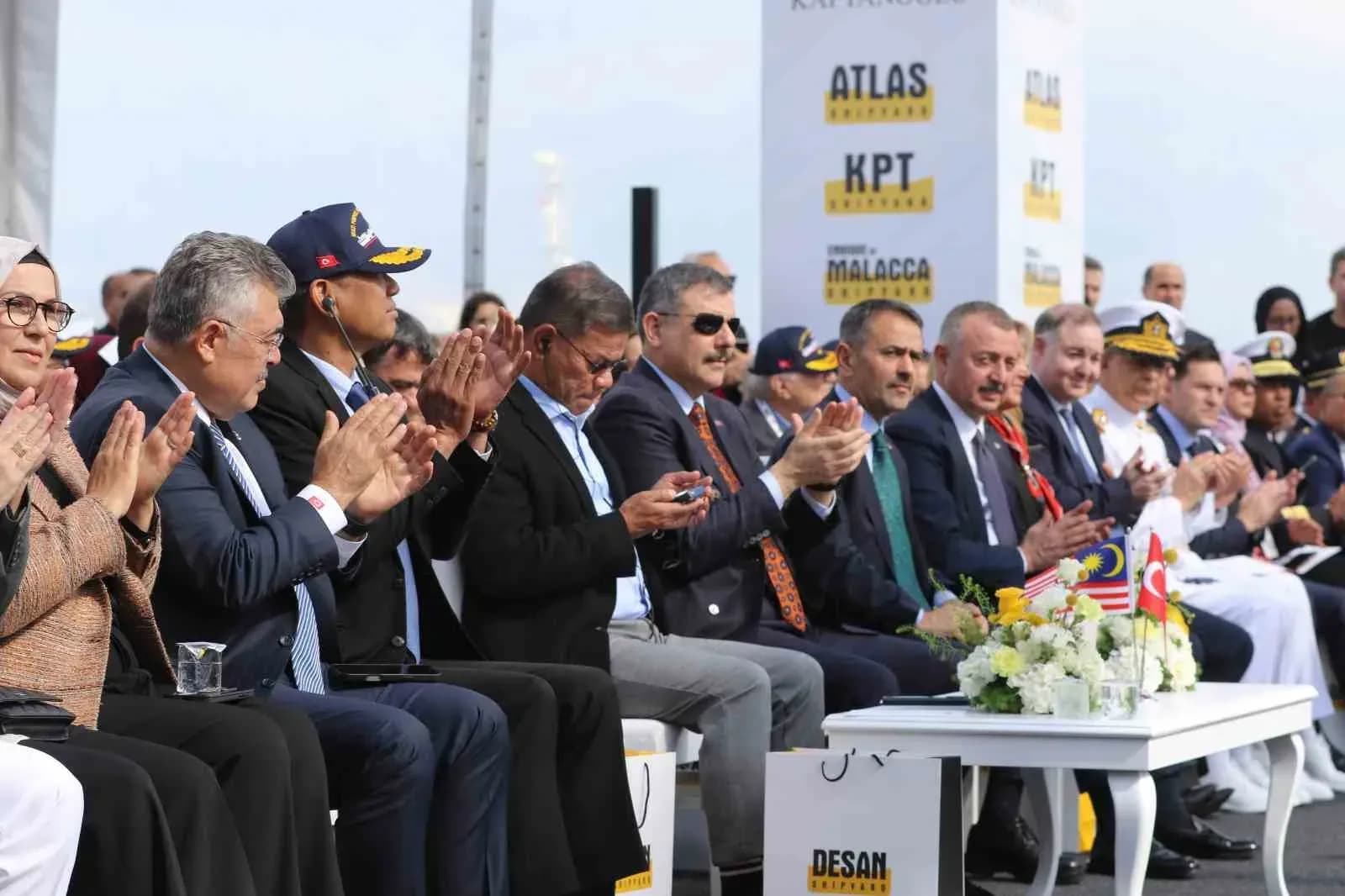 Malezya’nın yeni deniz gücü Kocaeli’de suya indi