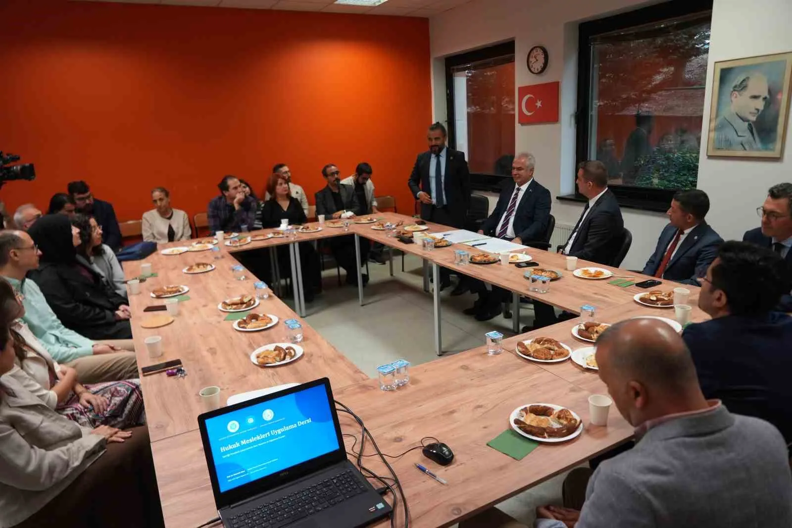 KOCAELİ ÜNİVERSİTESİ HUKUK FAKÜLTESİ'NDE DÜZENLENEN PROGRAMDA PROTOKOL İMZALANDI