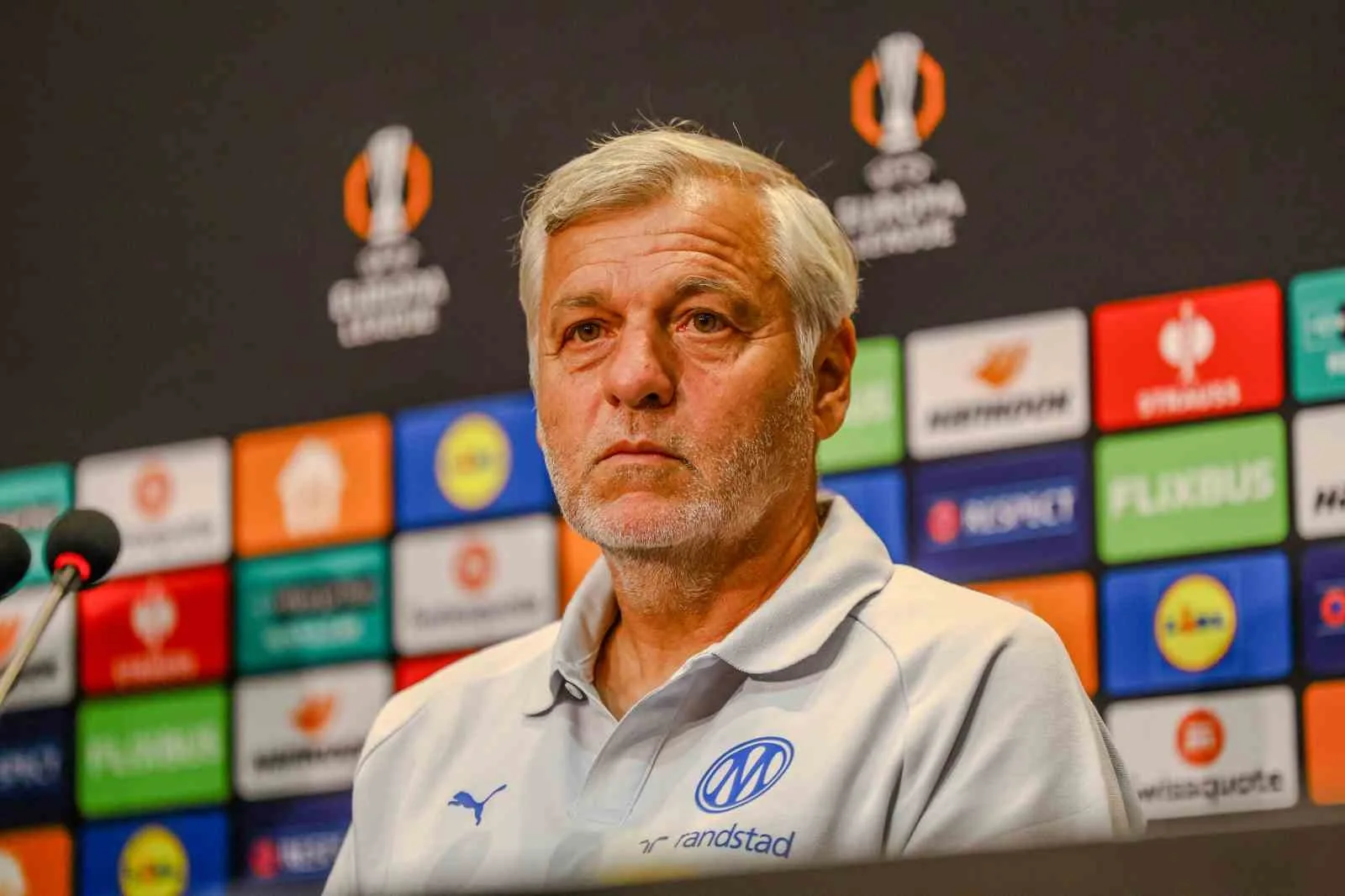 BEŞİKTAŞ’IN, UEFA AVRUPA LİGİ’NDE YER ALAN EN İYİ TAKIMLARDAN BİRİ OLDUĞUN SÖYLEYEN OLYMPİQUE MARSİLYA TEKNİK DİREKTÖRÜ BRUNO GENESİO, "ÇOK İYİ OYUNCULARI VAR. ORTA SAHADA VE İLERİDE OLMAKLA BERABER GERİ HATTININ DA ÇOK İYİ OLDUĞUNU DÜŞÜNÜYORUM. SEYİRCİSİYLE BERABER İYİ OYNAYAN BİR TAKIM" DEDİ.