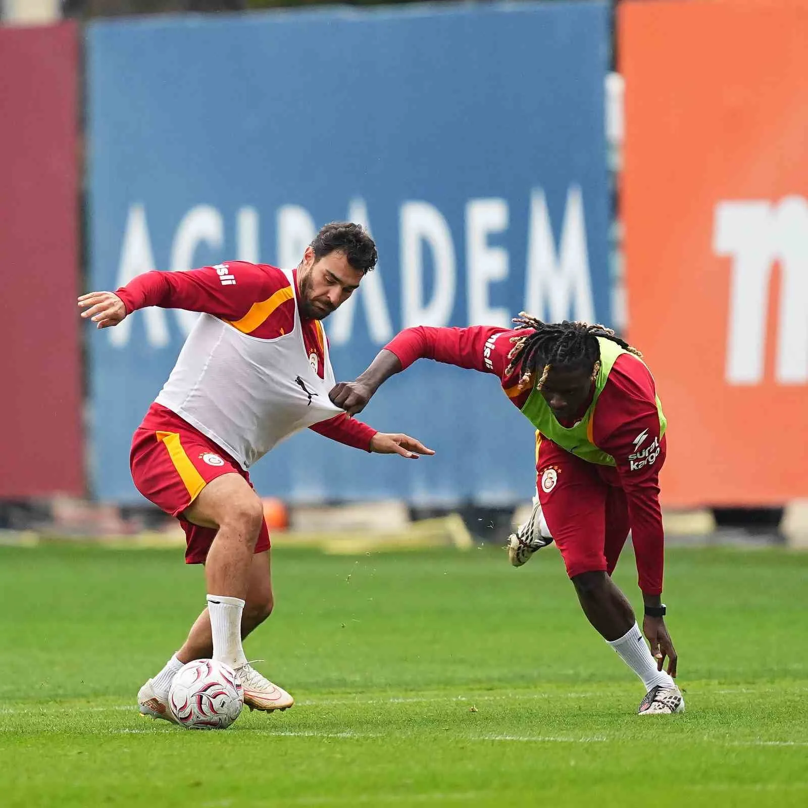 GALATASARAY, TRENDYOL SÜPER LİG’İN 6. HAFTASINDA TRABZONSPOR İLE OYNAYACAĞI MAÇIN HAZIRLIKLARINI BUGÜN YAPTIĞI ANTRENMANLA SÜRDÜRDÜ.