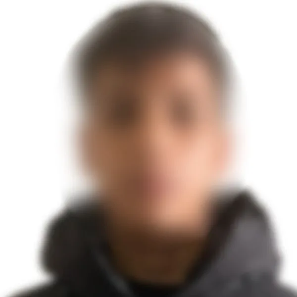 ARNAVUTKÖY'DE 12 YAŞINDAKİ BİR ÇOCUK, İDDİAYA GÖRE OKUL ÇIKIŞINDA 3 ÇOCUK TARAFINDAN ZORLA ÇAYIRLIK ALANA GÖTÜRÜLEREK DAKİKALARCA DARBEDİLDİ. OĞLUNUN YÜZÜNDE VE VÜCUDUNDA OLUŞAN DARP İZLERİNİ GÖREN ANNE ŞİKAYETÇİ OLURKEN, 3 SALDIRGAN YAKALANARAK GÖZALTINA ALINDI.