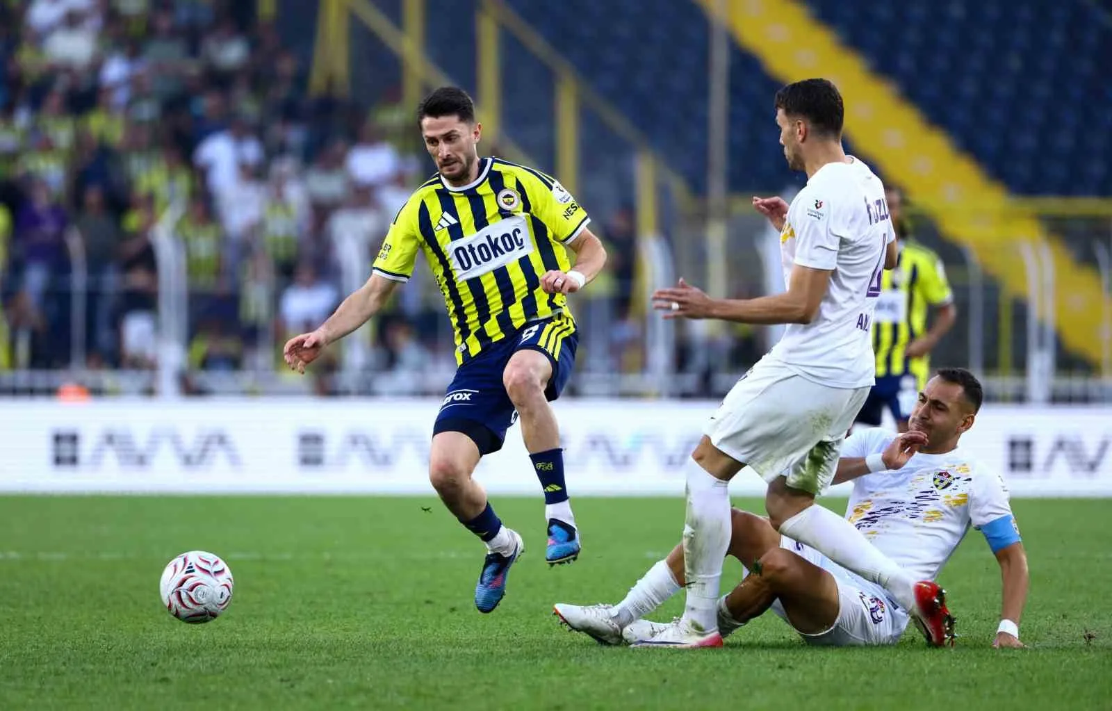 TRENDYOL SÜPER LİG’İN 6. HAFTASINDA FENERBAHÇE, EVİNDE KARŞILAŞTIĞI EYÜPSPOR’U 8-0'LIK SKORLA MAĞLUP ETTİ.