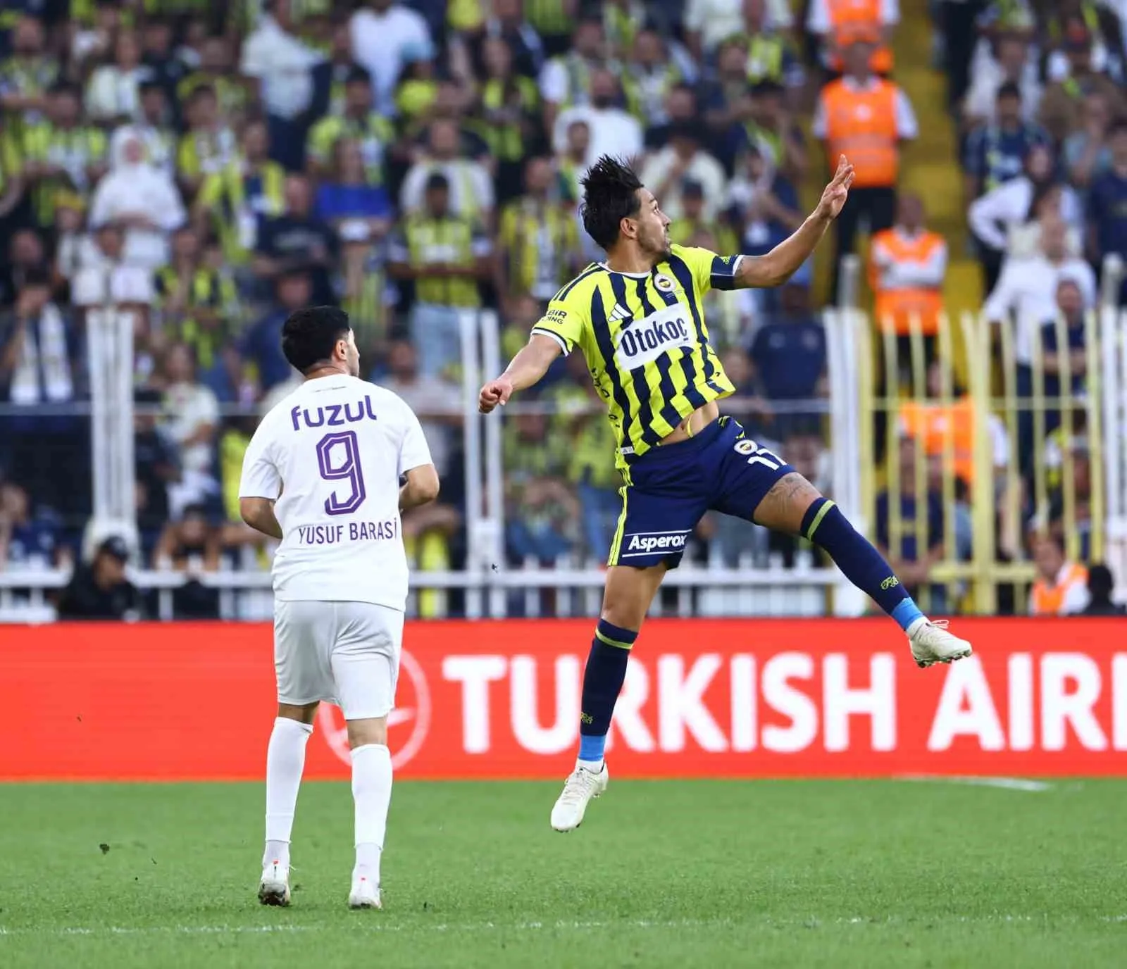 TRENDYOL SÜPER LİG’İN 6. HAFTASINDA FENERBAHÇE, EVİNDE KARŞILAŞTIĞI EYÜPSPOR’U 8-0'LIK SKORLA MAĞLUP ETTİ.
