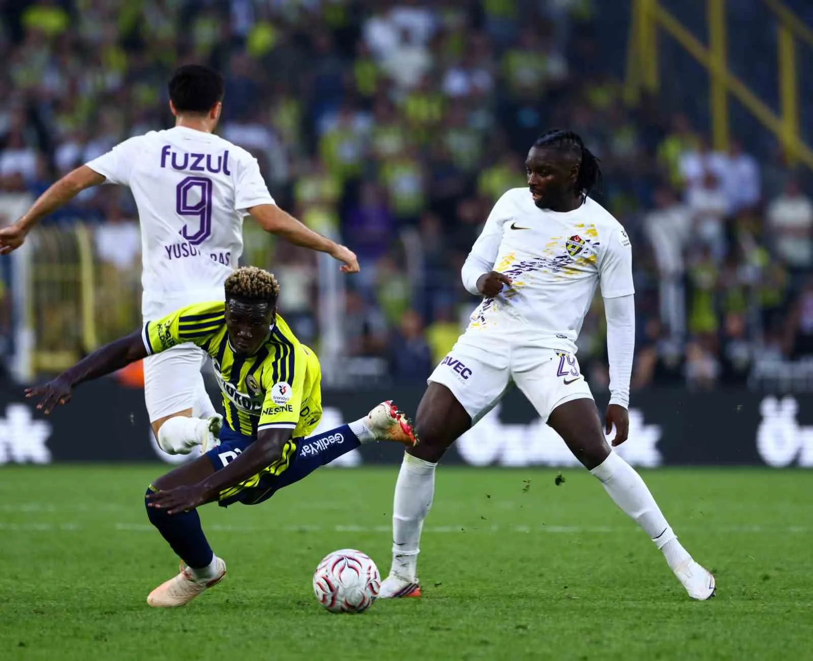 TRENDYOL SÜPER LİG’İN 6. HAFTASINDA FENERBAHÇE, EVİNDE KARŞILAŞTIĞI EYÜPSPOR’U 8-0'LIK SKORLA MAĞLUP ETTİ.
