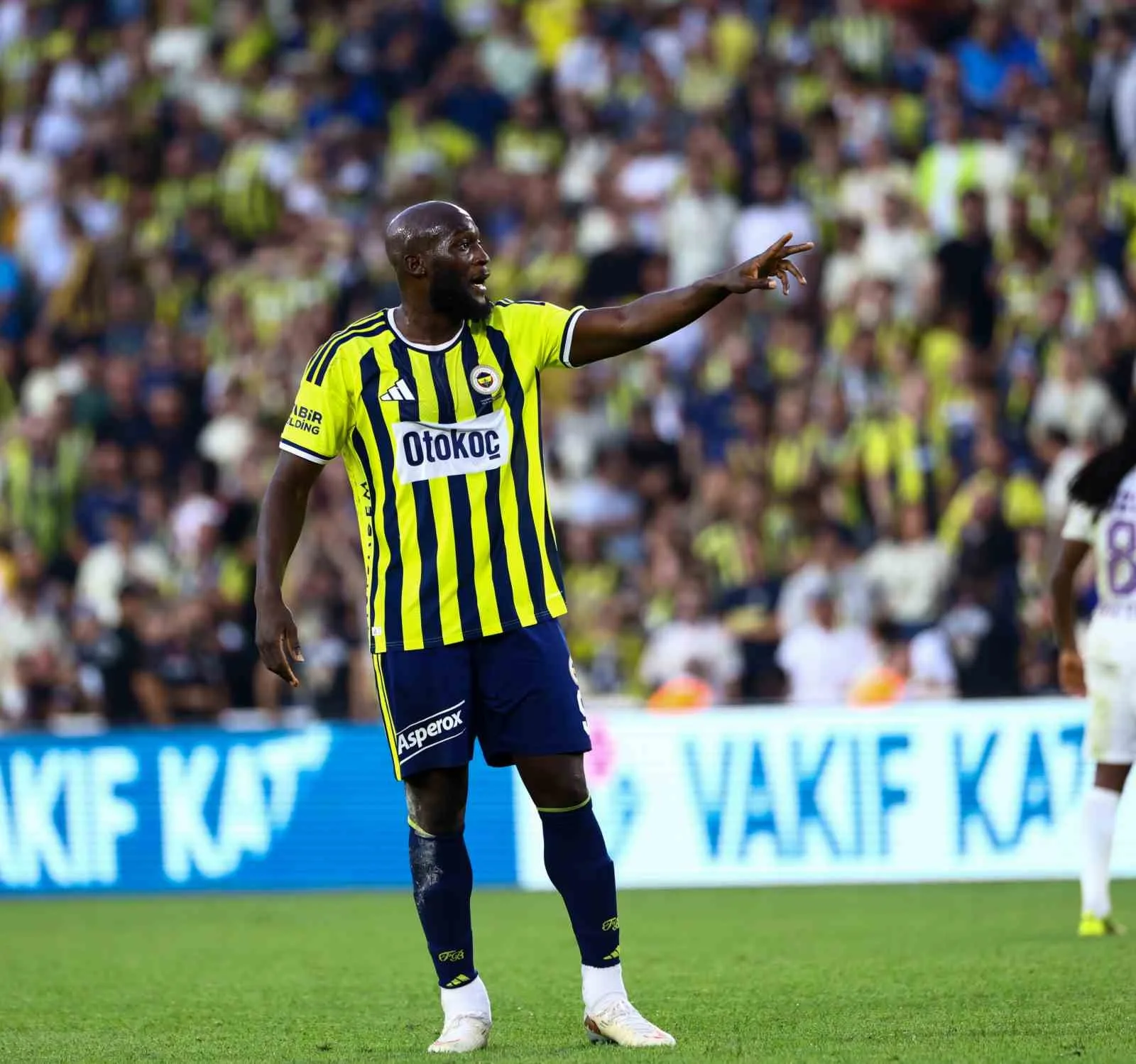 TRENDYOL SÜPER LİG’İN 6. HAFTASINDA FENERBAHÇE, EVİNDE KARŞILAŞTIĞI EYÜPSPOR’U 8-0'LIK SKORLA MAĞLUP ETTİ.