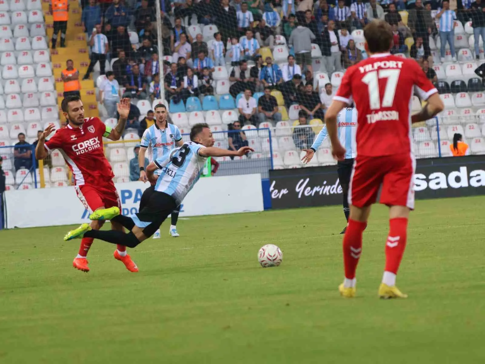TRENDYOL SÜPER LİG'İN 6. HAFTASINDA ERZURUMSPOR FK, SAHASINDA SAMSUNSPOR'U 1-0 MAĞLUP ETTİ.