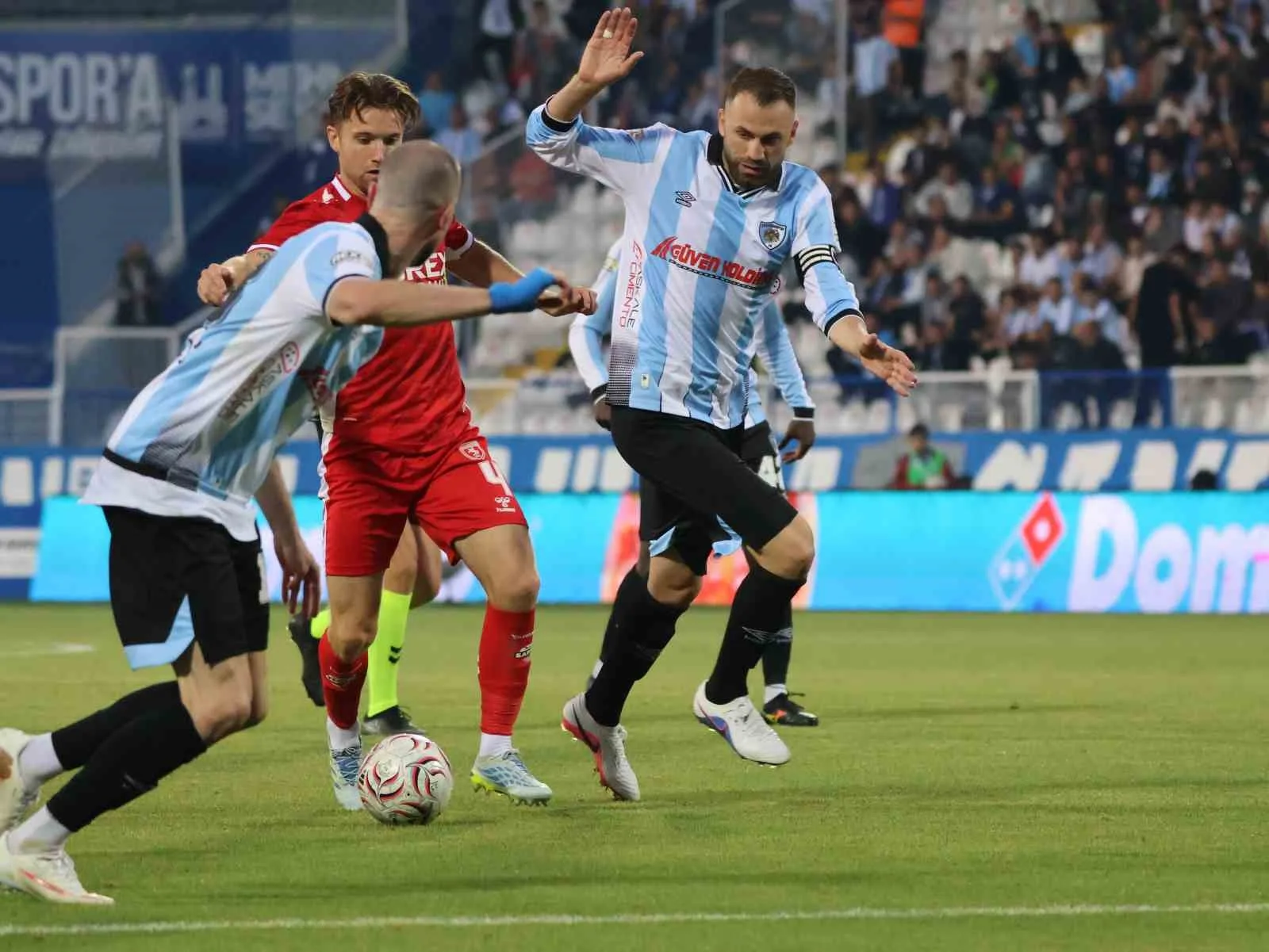 TRENDYOL SÜPER LİG'İN 6. HAFTASINDA ERZURUMSPOR FK, SAHASINDA SAMSUNSPOR'U 1-0 MAĞLUP ETTİ.