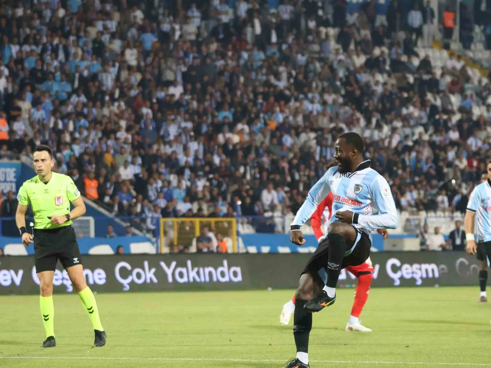 TRENDYOL SÜPER LİG'İN 6. HAFTASINDA ERZURUMSPOR FK, SAHASINDA SAMSUNSPOR'U 1-0 MAĞLUP ETTİ.