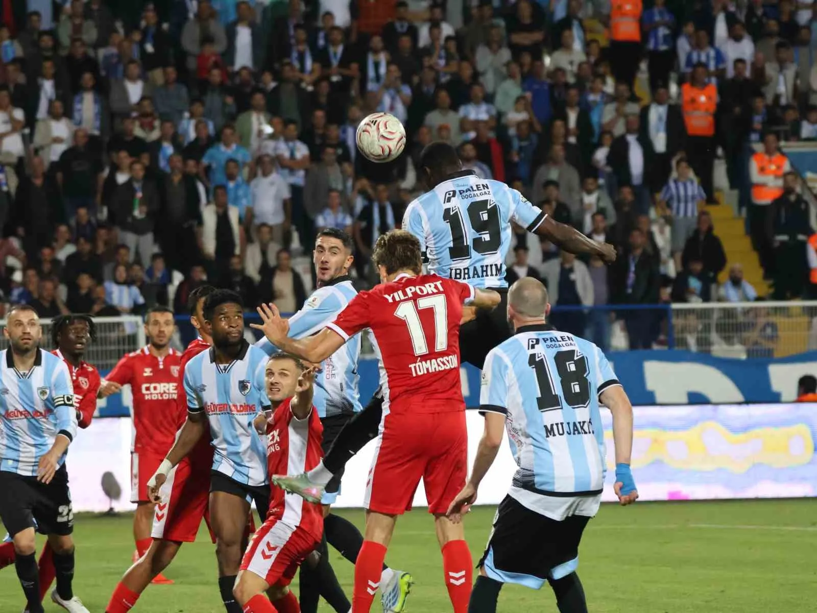 TRENDYOL SÜPER LİG'İN 6. HAFTASINDA ERZURUMSPOR FK, SAHASINDA SAMSUNSPOR'U 1-0 MAĞLUP ETTİ.