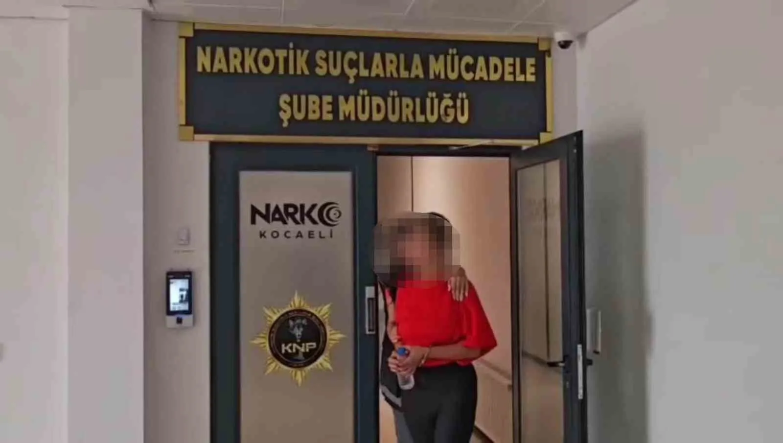 ŞÜPHELİLERDEN A.Ş. ADLİ KONTROL ŞARTIYLA SERBEST BIRAKILIRKEN, N.İ. VE E.O. TUTUKLANDI.