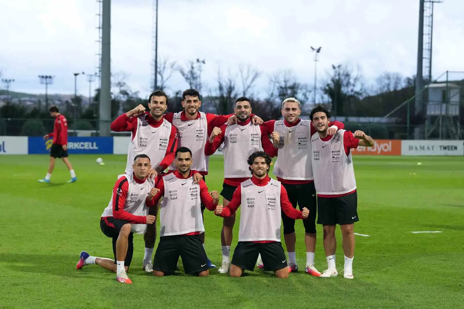 UEFA ULUSLAR A LİGİ 1. GRUP'TAKİ İLK MAÇINDA 25 EYLÜL CUMA GÜNÜ KOCAELİ'DE FRANSA İLE KARŞILAŞACAK A MİLLİ FUTBOL TAKIMI, MÜCADELENİN HAZIRLIKLARINI YAPTIĞI ANTRENMANLA SÜRDÜRDÜ.