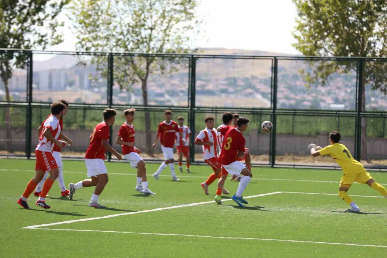 TFF U-19 GELİŞİM LİGİ 13. GRUPTA MÜCADELE EDEN KAYSERİSPOR LİGİN 1. HAFTASINDA SAHASINDA OYNADIĞI MAÇTA ADANASPOR’U 2-1 MAĞLUP EDEREK, SEZONA GALİBİYETLE BAŞLADI.