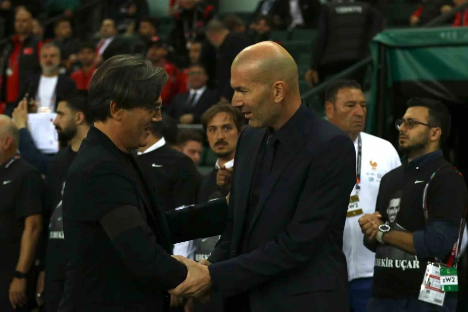A MİLLİ FUTBOL TAKIMI, UEFA ULUSLAR A LİGİ 1. GRUP İLK MAÇINDA FRANSA İLE KOCAELİ'DE KARŞILAŞIYOR. MÜCADELENİN 15 DAKİKASI GOLSÜZ EŞİTLİKLE GEÇİLDİ.