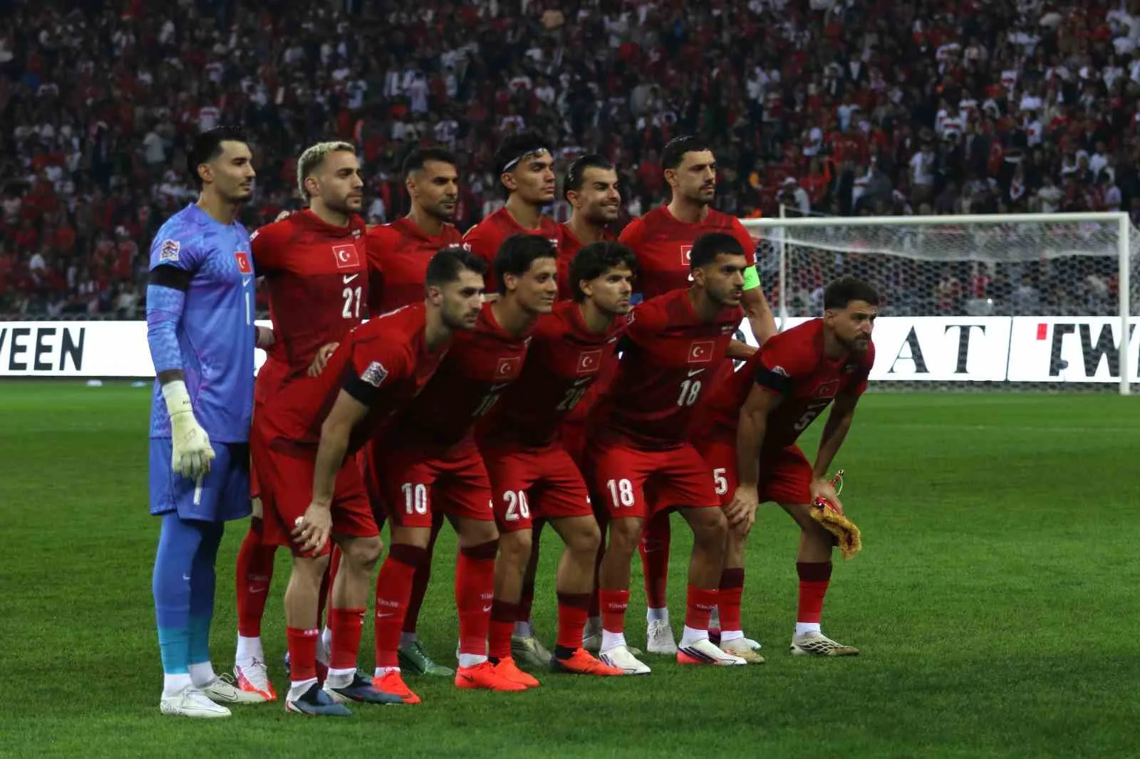 A MİLLİ FUTBOL TAKIMI, UEFA ULUSLAR A LİGİ 1. GRUP İLK MAÇINDA FRANSA İLE KOCAELİ'DE KARŞILAŞIYOR. MÜCADELENİN 15 DAKİKASI GOLSÜZ EŞİTLİKLE GEÇİLDİ.