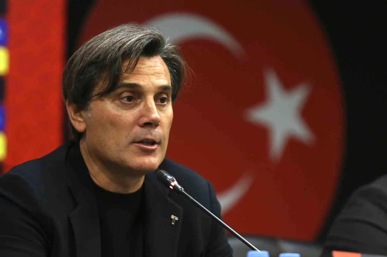TÜRKİYE A MİLLİ FUTBOL TAKIMI TEKNİK DİREKTÖRÜ VİNCENZO MONTELLA MAÇTAN SONRA YAPTIĞI DEĞERLENDİRMEDE, "GERÇEKTEN SAHADA HER ŞEYİNİ VEREN MİLLİ TAKIMIMIZ VARDI. SONUNA KADAR MÜCADELE VERDİLER AMA İSTEDİĞİMİZ SONUCA VARAMADIK. RAKİP HEM FİZİKSEL OLARAK HEM DE ZİHİNSEL OLARAK ÜSTÜN FUTBOLCULARA SAHİP. MAALESEF UFAK BİR HATADAN GOL DOĞDU" DEDİ.