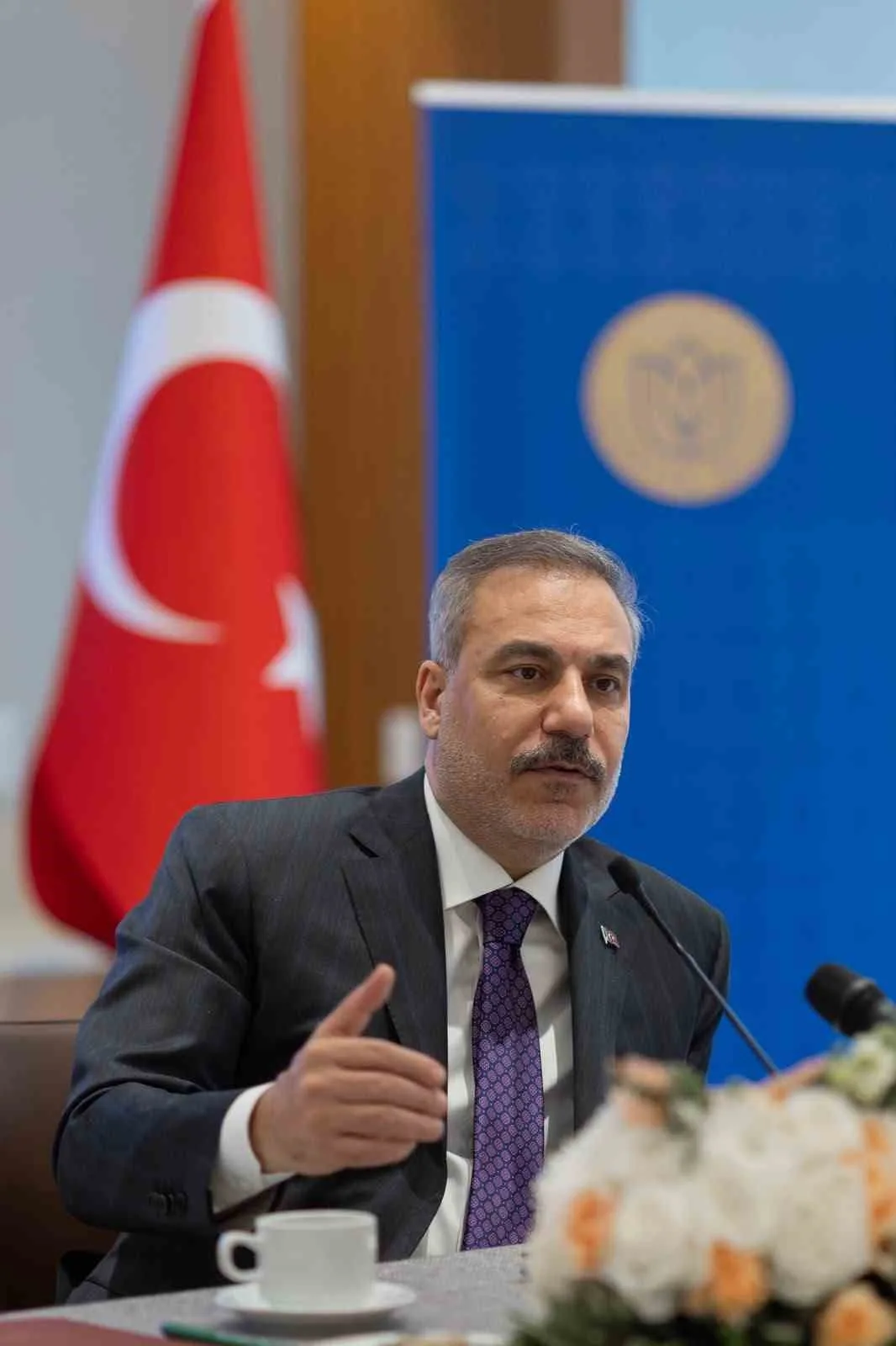 BAKAN FİDAN, ABD’Lİ DÜŞÜNCE KURULUŞLARINDAN TEMSİLCİLERİN VE AKADEMİSYENLERİN SORULARINI YANITLADI
