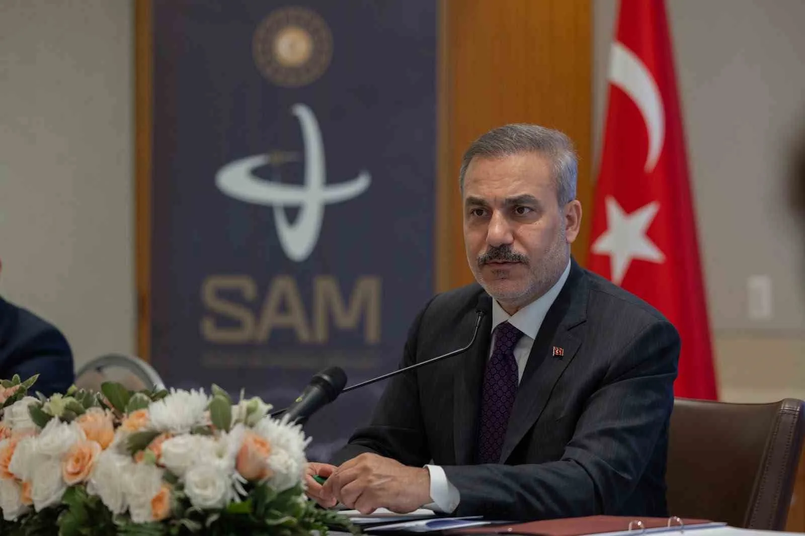 BAKAN FİDAN, ABD’Lİ DÜŞÜNCE KURULUŞLARINDAN TEMSİLCİLERİN VE AKADEMİSYENLERİN SORULARINI YANITLADI