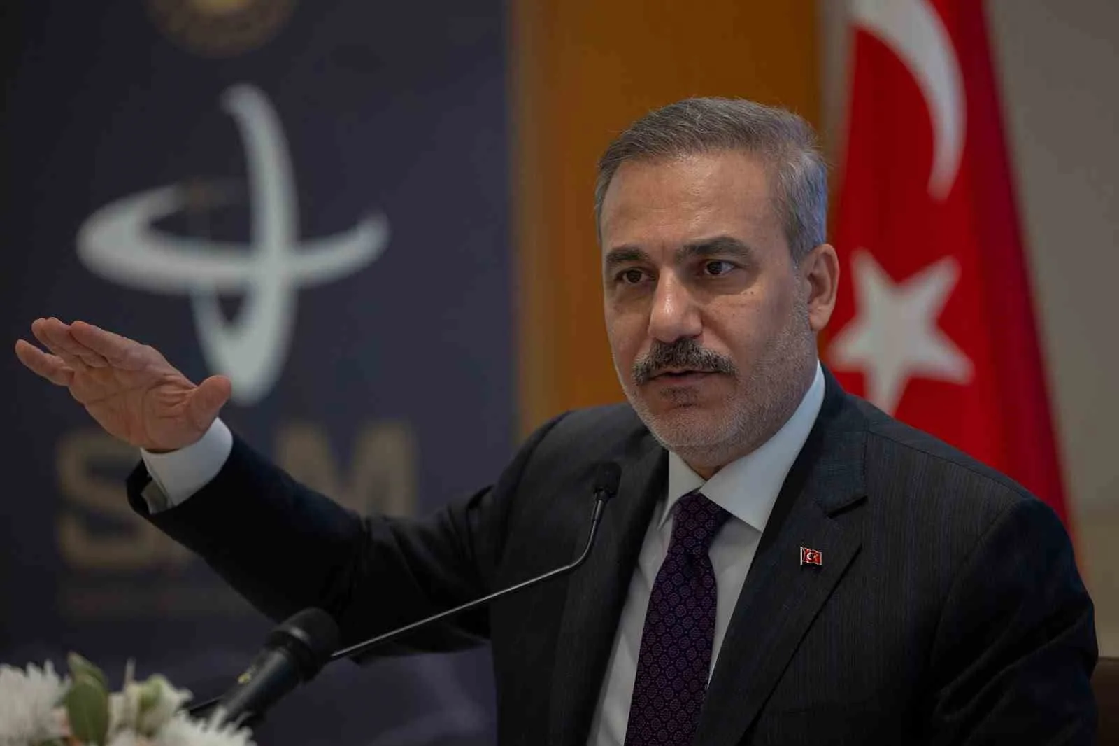 BAKAN FİDAN, ABD’Lİ DÜŞÜNCE KURULUŞLARINDAN TEMSİLCİLERİN VE AKADEMİSYENLERİN SORULARINI YANITLADI
