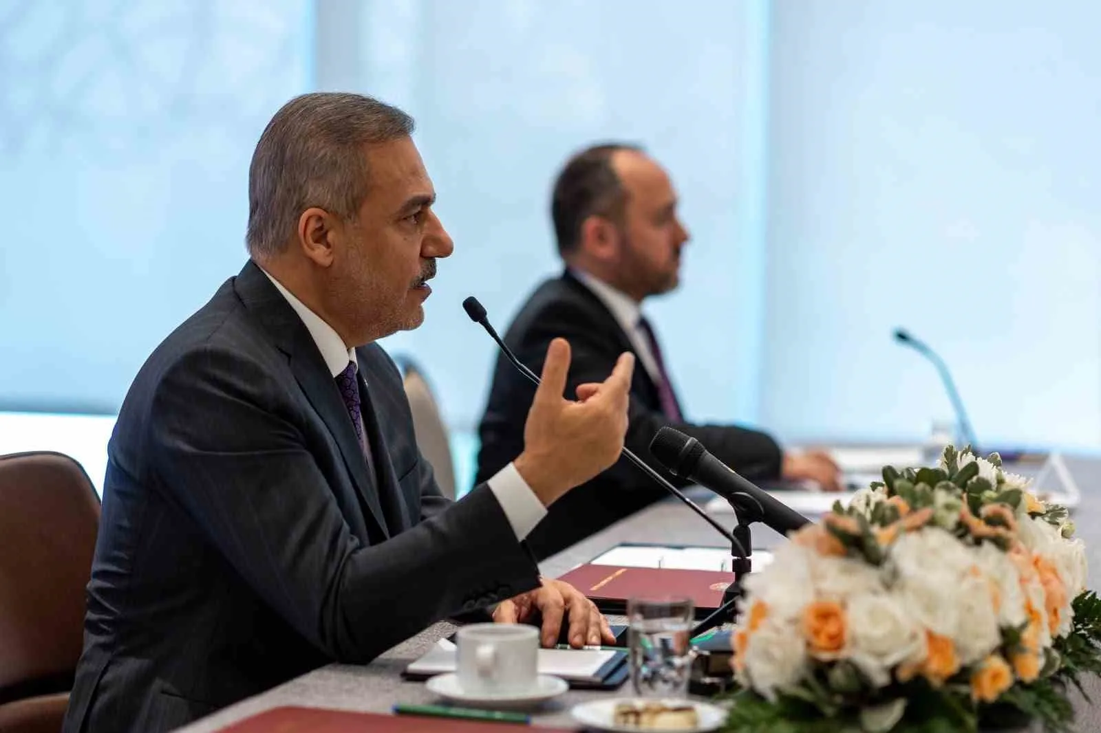 BAKAN FİDAN, ABD’Lİ DÜŞÜNCE KURULUŞLARINDAN TEMSİLCİLERİN VE AKADEMİSYENLERİN SORULARINI YANITLADI