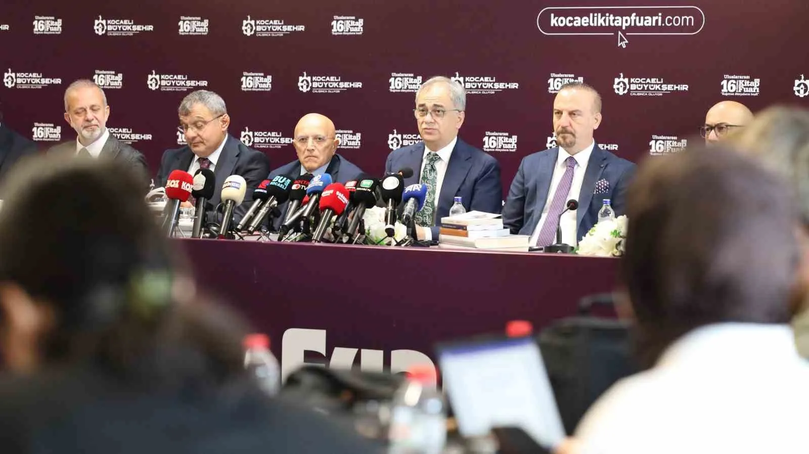TÜRKİYE'NİN EN BÜYÜK KİTAP FUARI OLMA ÖZELLİĞİNİ TAŞIYAN 16. ULUSLARARASI KOCAELİ KİTAP FUARI'NIN TANITIM TOPLANTISI GERÇEKLEŞTİRİLDİ.