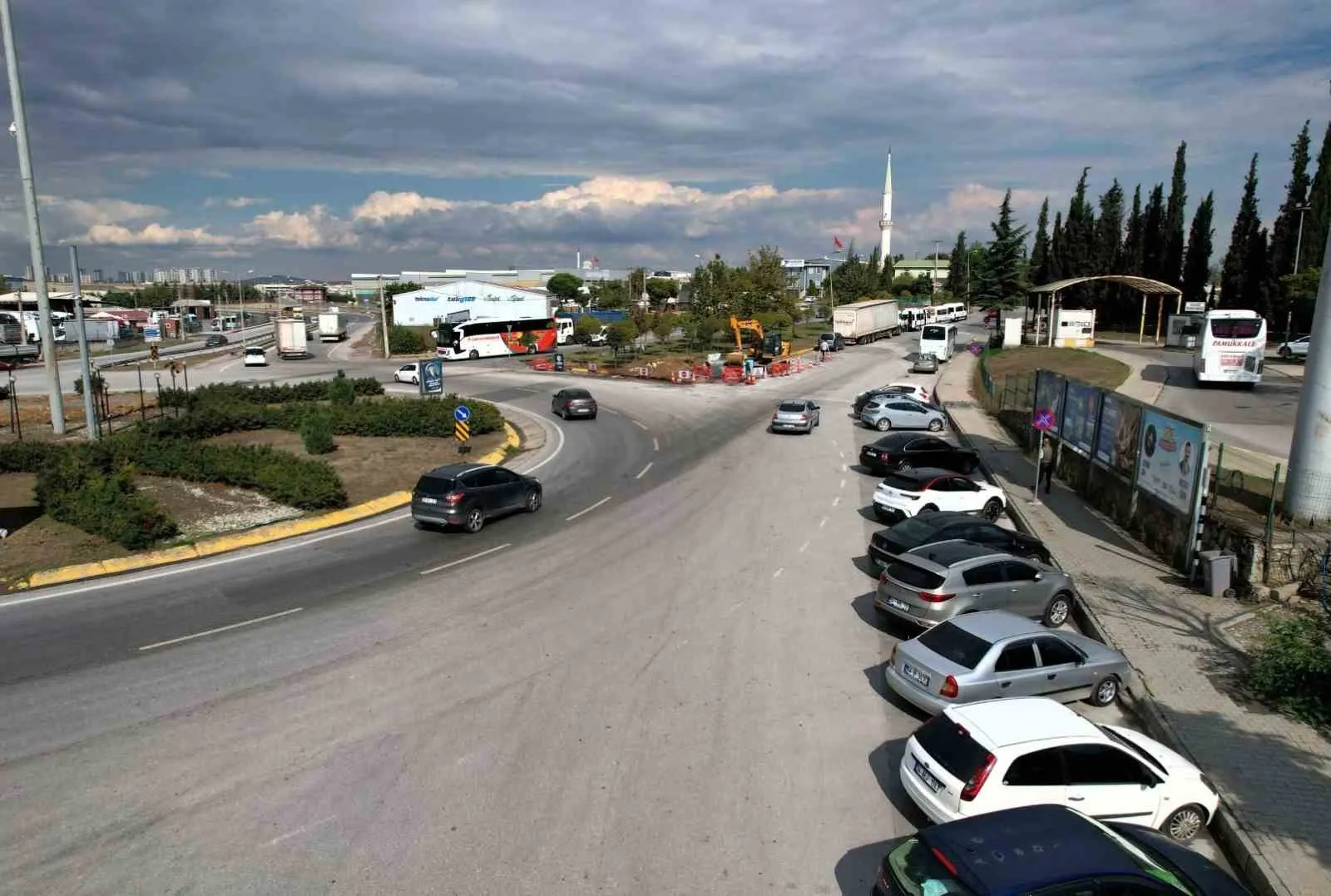 GEBZE TERMİNALİ ÖNÜNDEKİ KAVŞAĞIN YENİDEN DÜZENLENMESİ İÇİN ÇALIŞMA BAŞLATILACAK.