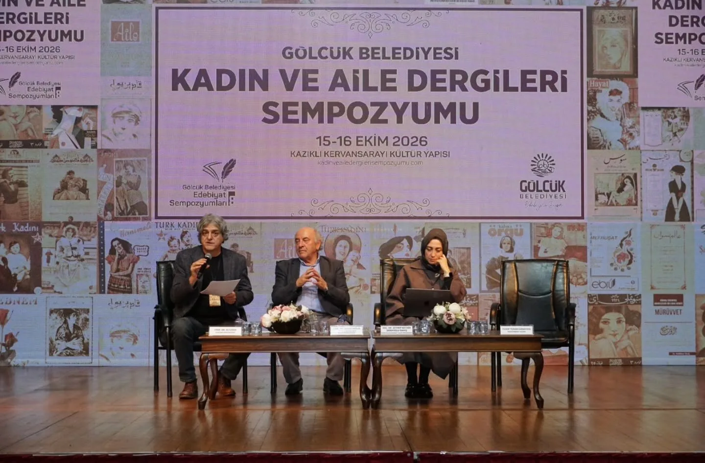 GÖLCÜK’TE DÜZENLENEN KADIN VE AİLE DERGİLERİ SEMPOZYUMU, 32 AKADEMİSYENİN KATILIMIYLA 9 OTURUMDA TAMAMLANDI. OSMANLI’DAN CUMHURİYET’E KADIN DERGİCİLİĞİ VE AİLE TEMALI YAYINLARIN ELE ALINDIĞI SEMPOZYUMDA SUNULAN BİLDİRİLERİN KİTAP HALİNE GETİRİLMESİ HEDEFLENİYOR.