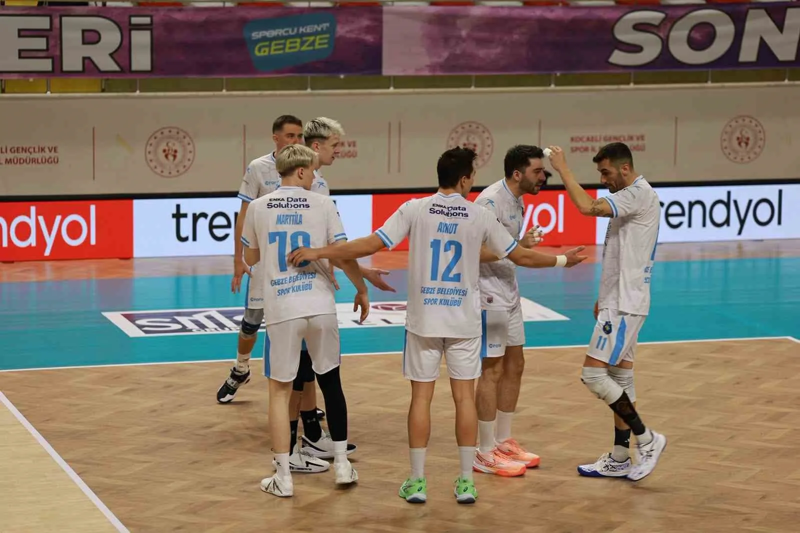 SMS GRUP EFELER LİGİ'NDE MÜCADELE EDEN GEBZE BELEDİYESPOR, SAHASINDA KONUK ETTİĞİ SUNGURLU BELEDİYESPOR'U 3-0 MAĞLUP ETTİ.
